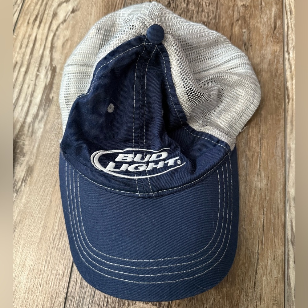 ✨-Anheuser - Busch Adjustable  Bud Light Mesh Baseball Cap✨